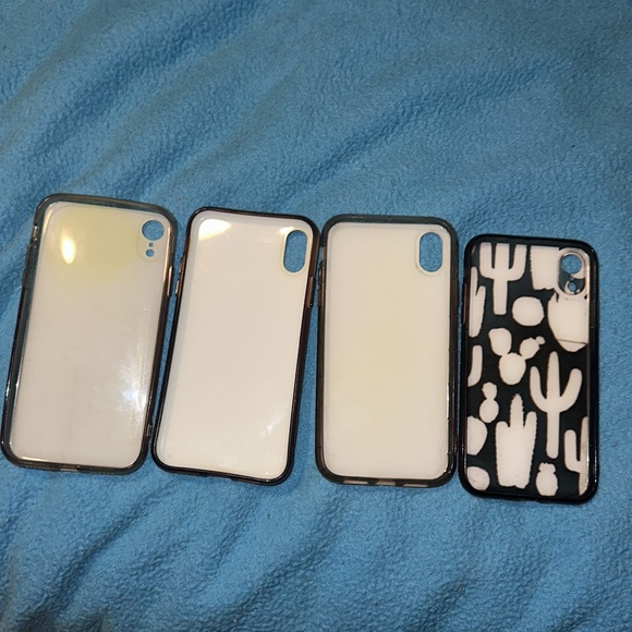 iPhone XR cases bundle - Picture 2 of 2